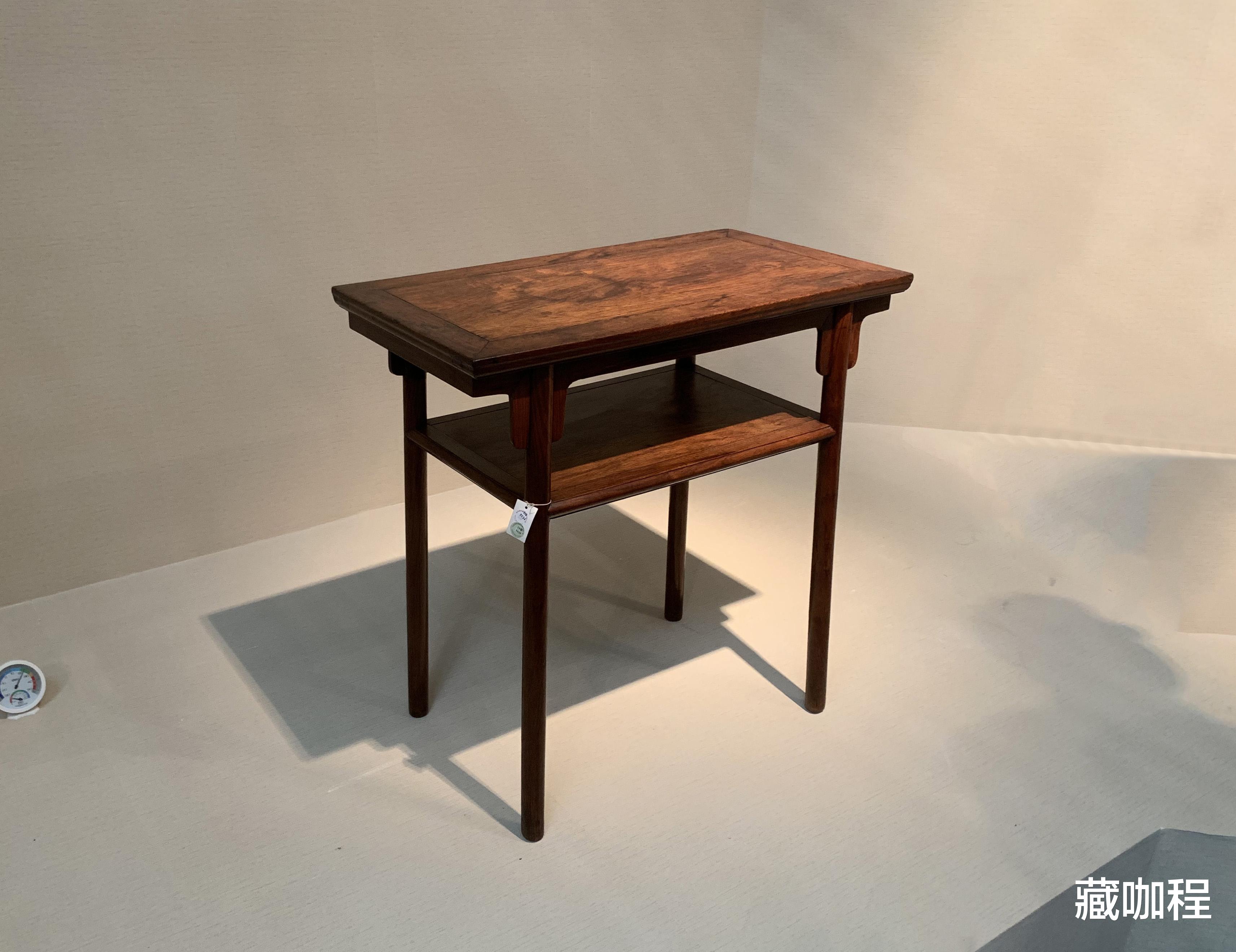 |承放赏石也足够，黄花梨小平头案腿间带屉