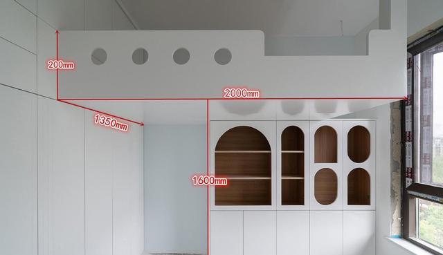 137毛坯房挤出四室,装出200豪宅感,靠的是这7处走心设计