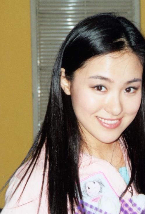 沈傲君|沈傲君：与聂远在一起10年有欢笑有泪水，嫁给乾隆后裔丈夫很幸福