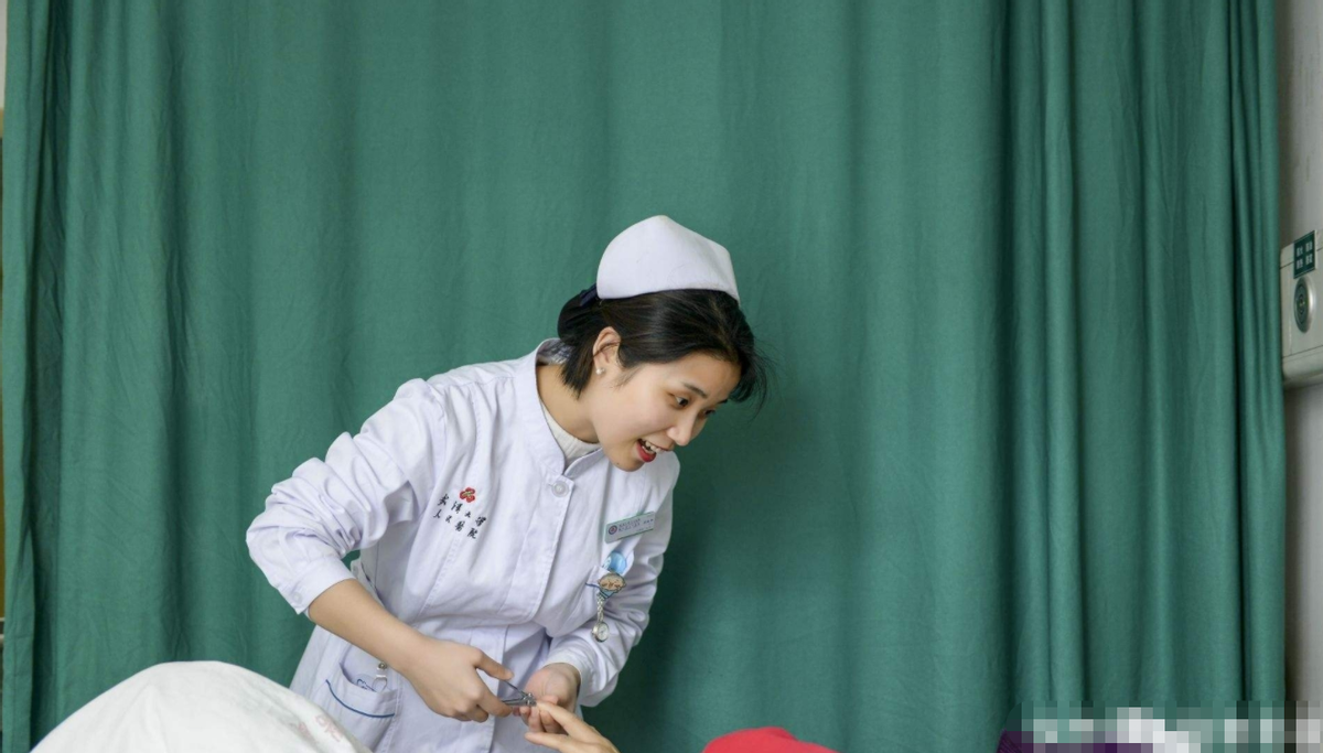 大学生|“三不娶”行业引发网友争议，银行女也在其中，从业者连连叫屈