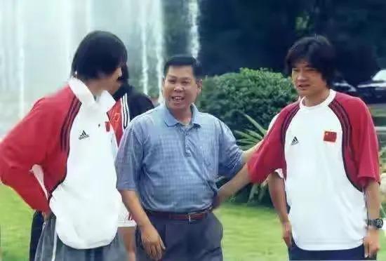 李金羽|因祸得福!朱广沪偏心溺爱害了李铁,李金羽反目却幸免于难