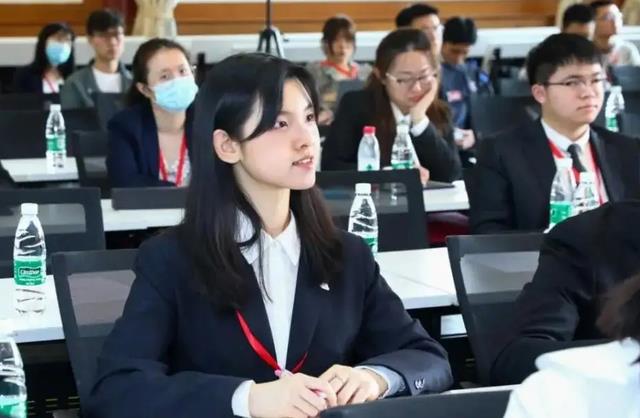 全职妈妈|大学“档次划分表”已出炉,前4档大多是学霸,毕业后不愁找工作