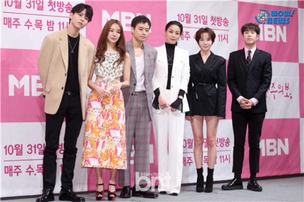 补水 僵脸丰唇尹恩惠急甩20斤消失5年复出被群嘲,她换了一只唇膏而已