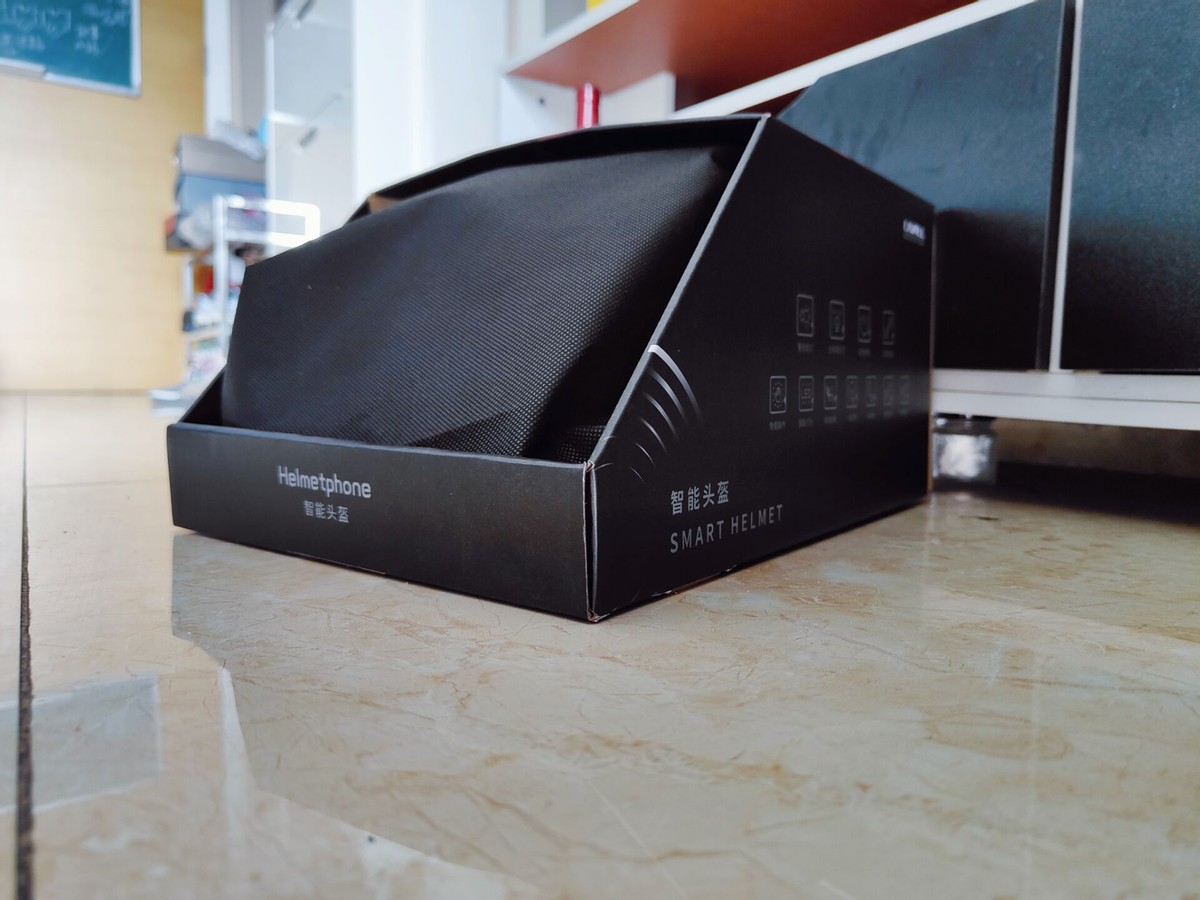 ai|不止是骑行头盔，Helmetphone M1T NEO王炸组合：智能灯光+蓝牙音箱+鸿蒙智联