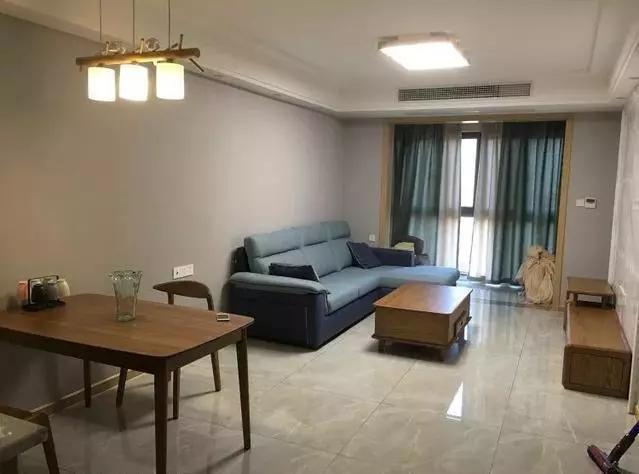 我家的柜子实用有创意、尤其是卧室阳台侧柜，邻居看了都羡慕