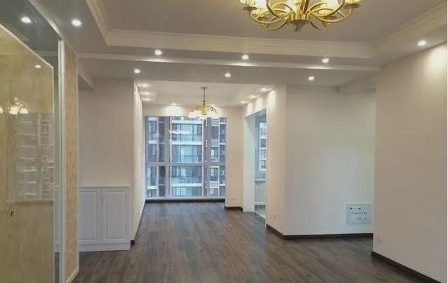 这房子硬装花了15万，问问亲们值不值？电视背景墙很上档次