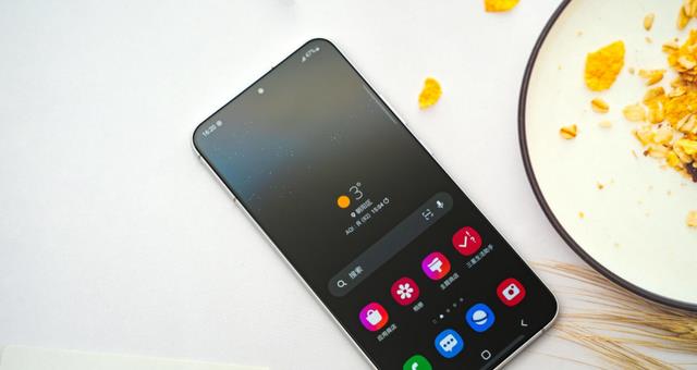 三星S22：IP68级防水+骁龙8芯片，8+128G跌至3999，实在卖不动
