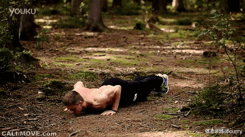 健身|一组自重燃脂训练,在家就能改善体态,让你保持年轻状态