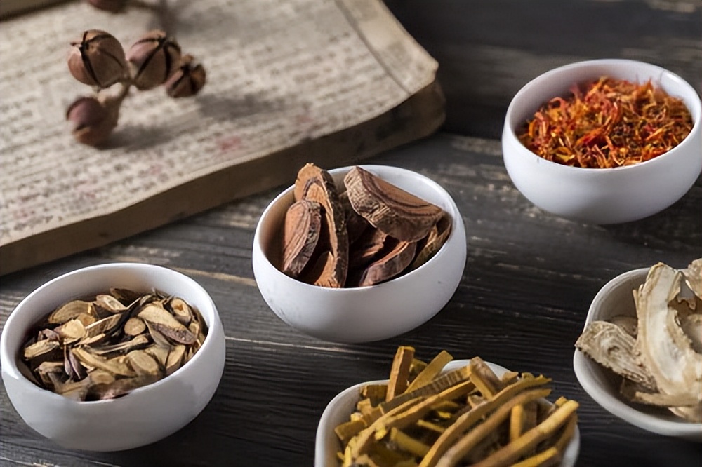 穴位|一剂中药多用法，半夏厚朴汤不仅化痰行气，还能搭配用于这4种病