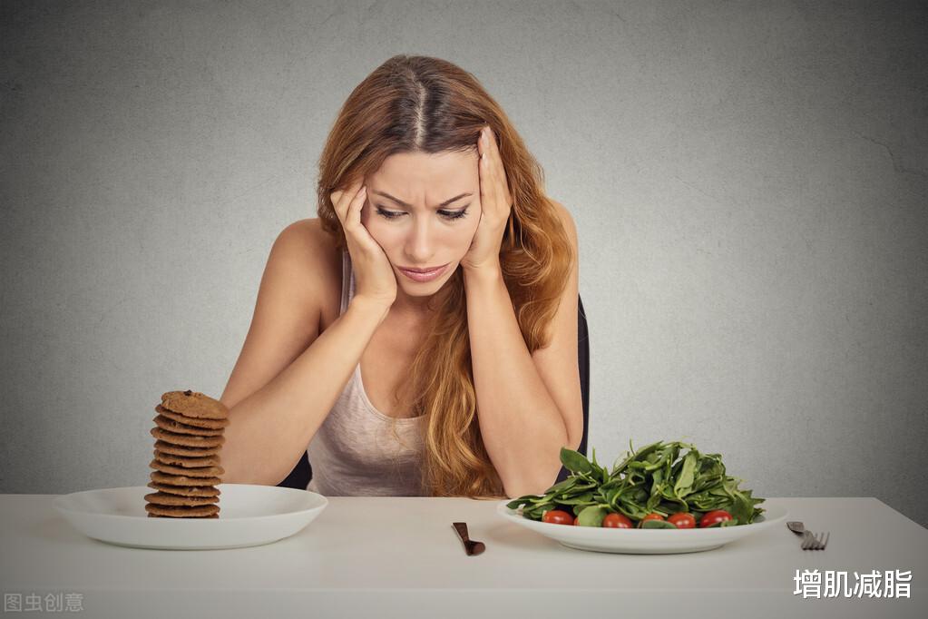 针织衫 明明少吃了,为什么瘦不下来?3个饮食误区,你肯定中了一个