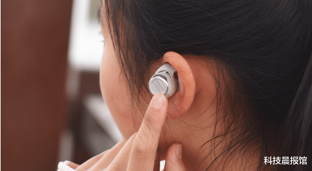 無線耳機|誰說無線耳機不能談音質？JBL Reflect flow pro打破常規