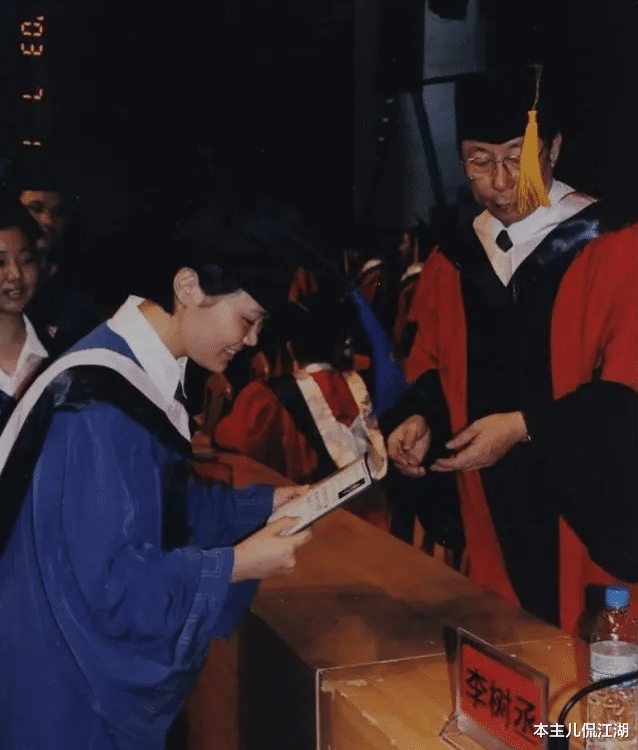 2021年,湖南女法官拒绝贿赂,被同学刺死,丈夫:来世还做夫妻