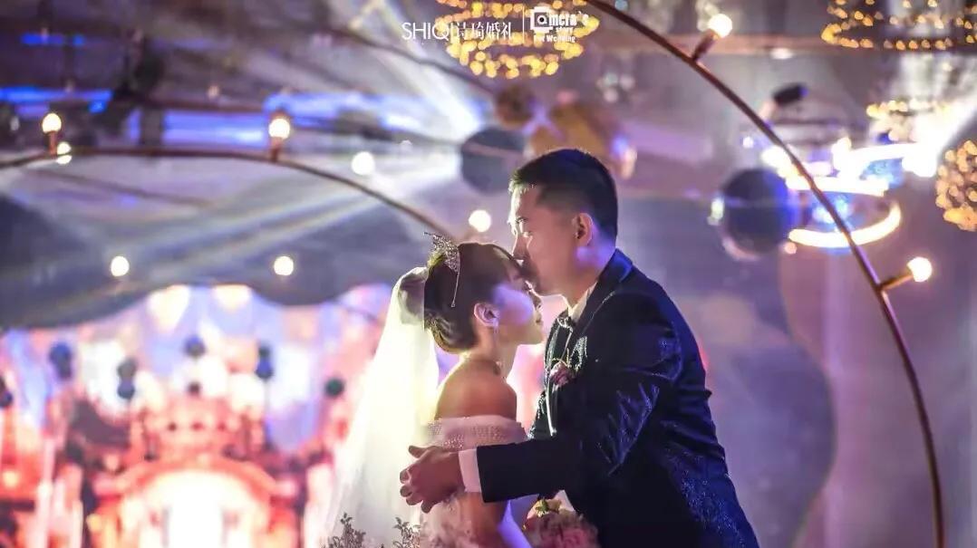与曾从事陪酒工作的妻子结婚后,发现五位男同事都与她有过性关系!丈夫因故意杀人罪被判无期徒刑!