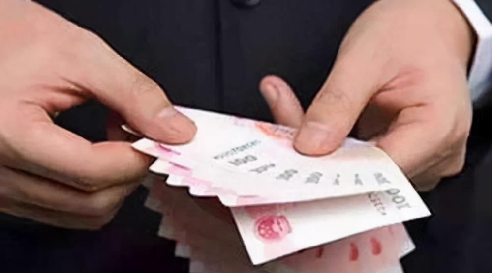 身份证|跟领导关系再好，也不要替他做这三件事，不能邀功，而是自讨苦吃