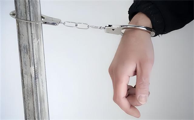 ?2016年,兰州一名女销售员因太漂亮,被顾客惦记,最终酿成了悲剧