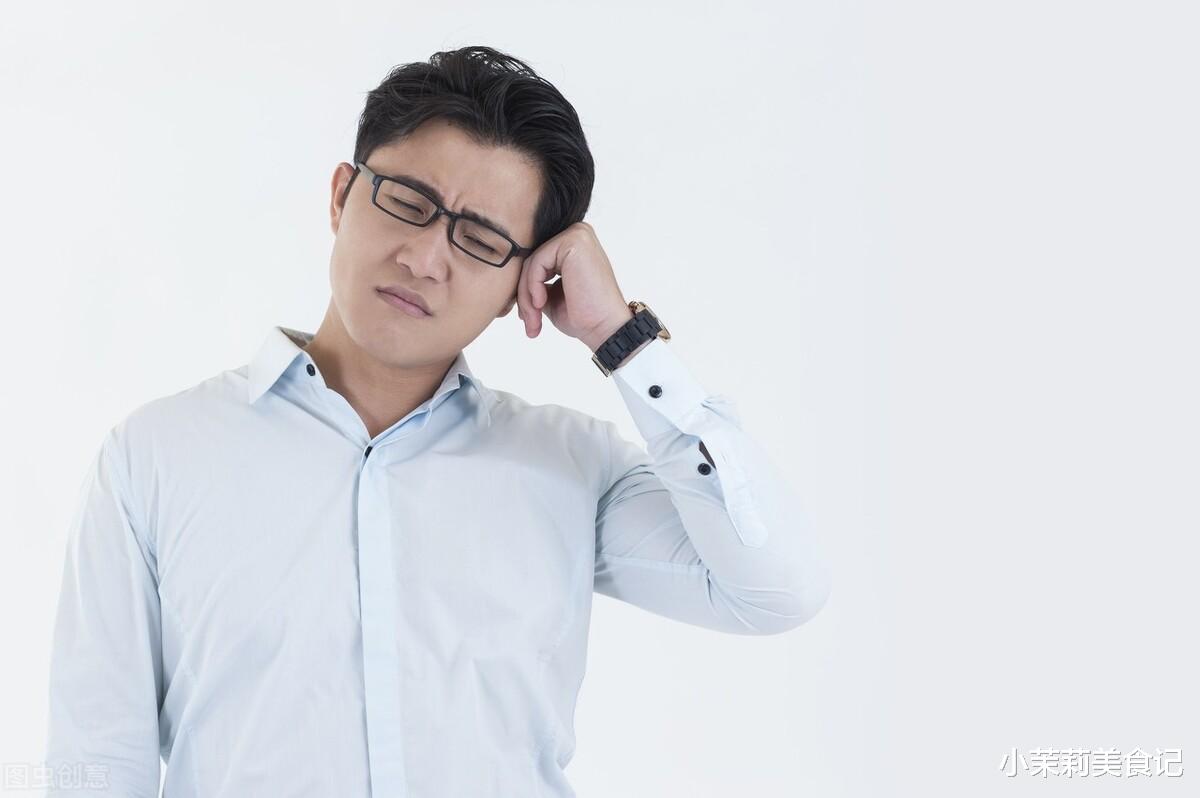 更年期|男人进入更年期，建议多吃5样，堪称“天然雄激素”，别舍不得