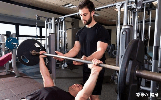 胸肌|卧推多少公斤才算入门？