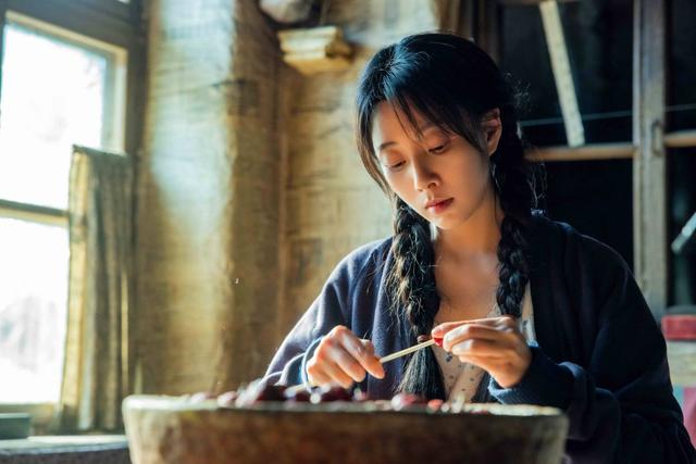 蔡晓光|《人世间》中被删减的角色:蔡晓光的情人,还差点和秉坤发生关系