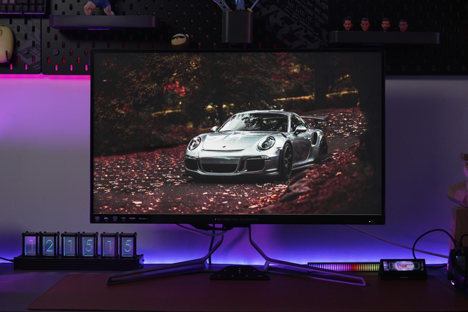 显示器|为测试 RTX 4080 的极限画质，我们买了一台万元 MiniLED 显示器