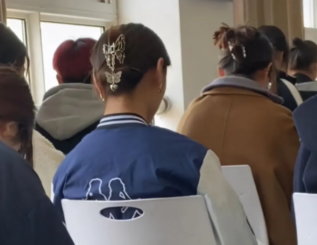 发型 当代青少年“时尚”进化史,从80后到00后,网友直呼太真实!