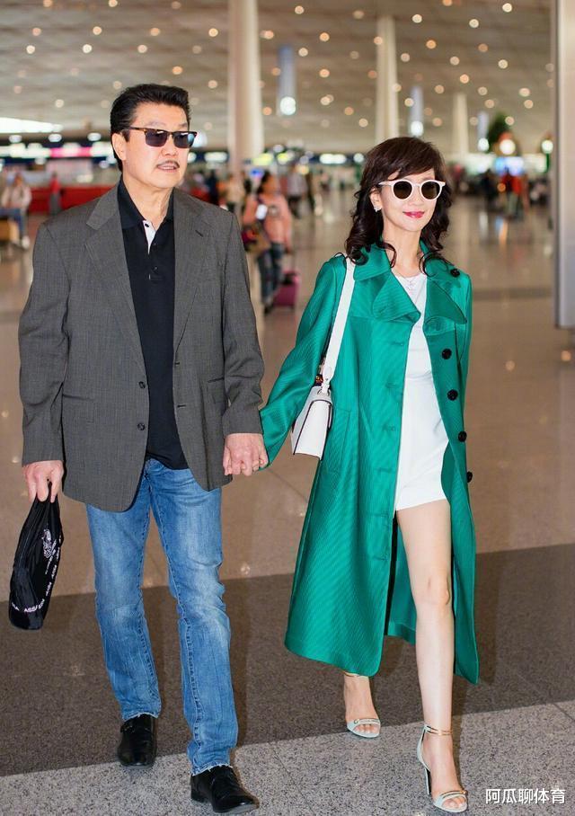 赵雅芝|68岁赵雅芝不惧38度高温跑步，穿着精致穿10厘米高跟鞋仍步伐稳健