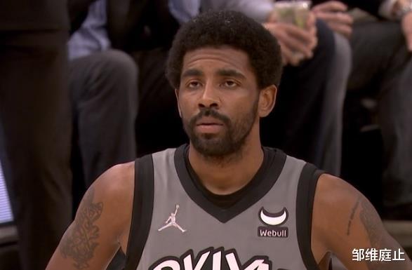 德罗赞|7-0！德罗赞对自己防守哈登的行为不满意，替补席怒撕毛巾！