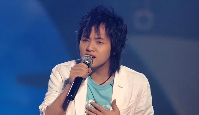 郑源|“彩铃天王”郑源：23岁凭一首歌赚上亿元，29岁成最年轻的教授！