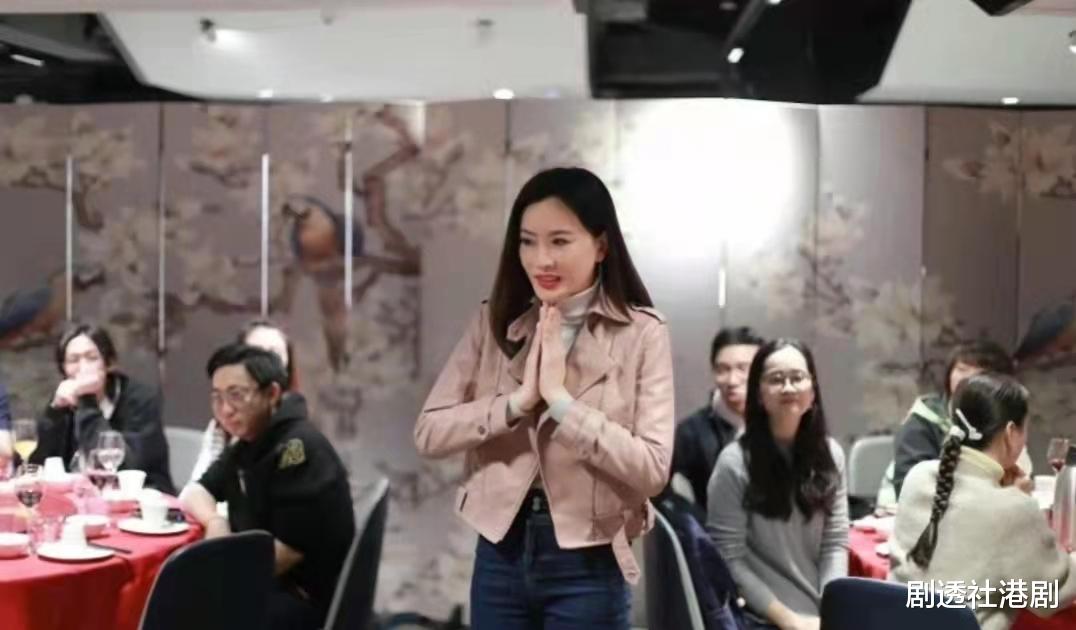 广州市|正式“落户”广州！香港知名女星拍片大晒香闺，称想在大湾区置业