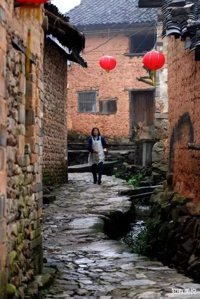 旅游市场|最好的夏天，最美的10个旅行地，个个美如仙境，你准备好出发了吗？