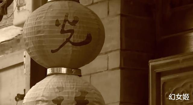 2010年丈夫外出打工，妻子把情夫叫来同居，因水性杨花被情夫杀害