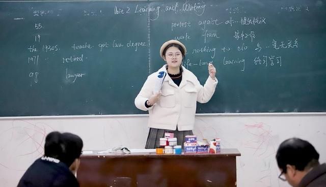 穿衣搭配|下半年这些岗位开始招人,转正五险二金,有需要的可以了解