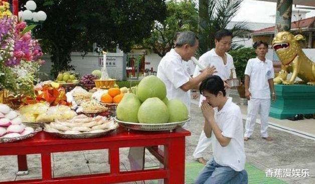 张国荣|2003年,白龙王拒见张国荣:气数将尽,一月后张国荣24层纵身而下