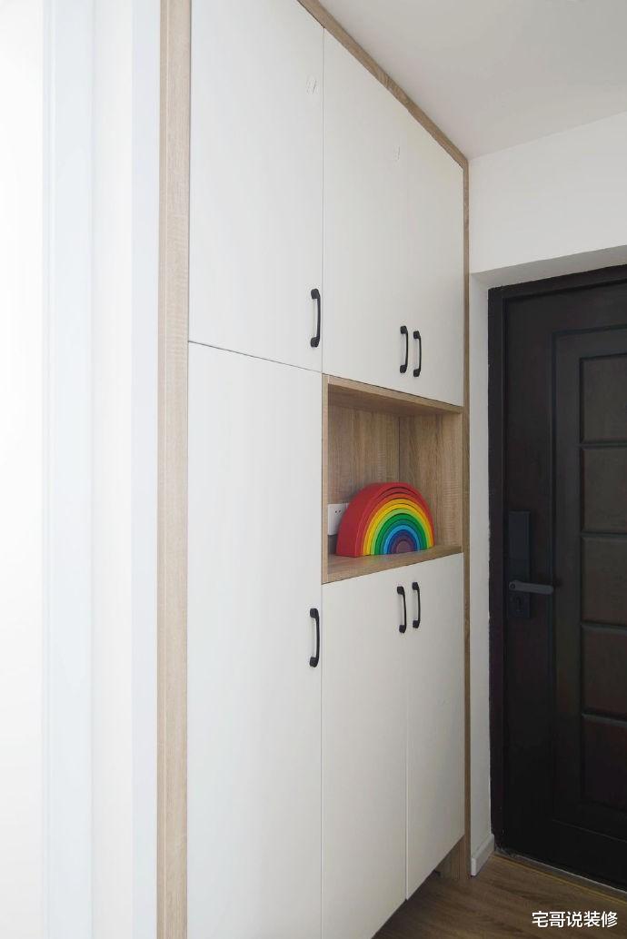 杭州一家3口的52㎡小家,全屋大白墙不吊顶,干净明亮,温馨自然