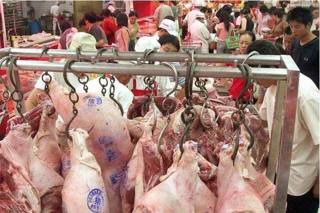 猪肉上面都有盖章,“红章”“蓝章”有啥区别?看完别再乱买了