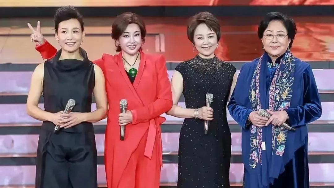 陈冲|陈冲，刘晓庆，张瑜，斯琴高娃同框，在花甲之年，活出各自的精彩