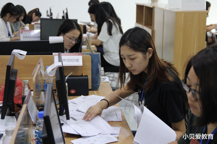 hr|专科生的简历被“嘲笑”,HR选择在意料之中,反映出现实的扎心