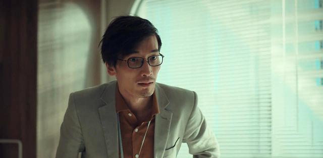 裴珠泫|《输赢》小人+小丑,你总要给他嘚瑟的机会,然后观赏他如何玩陷