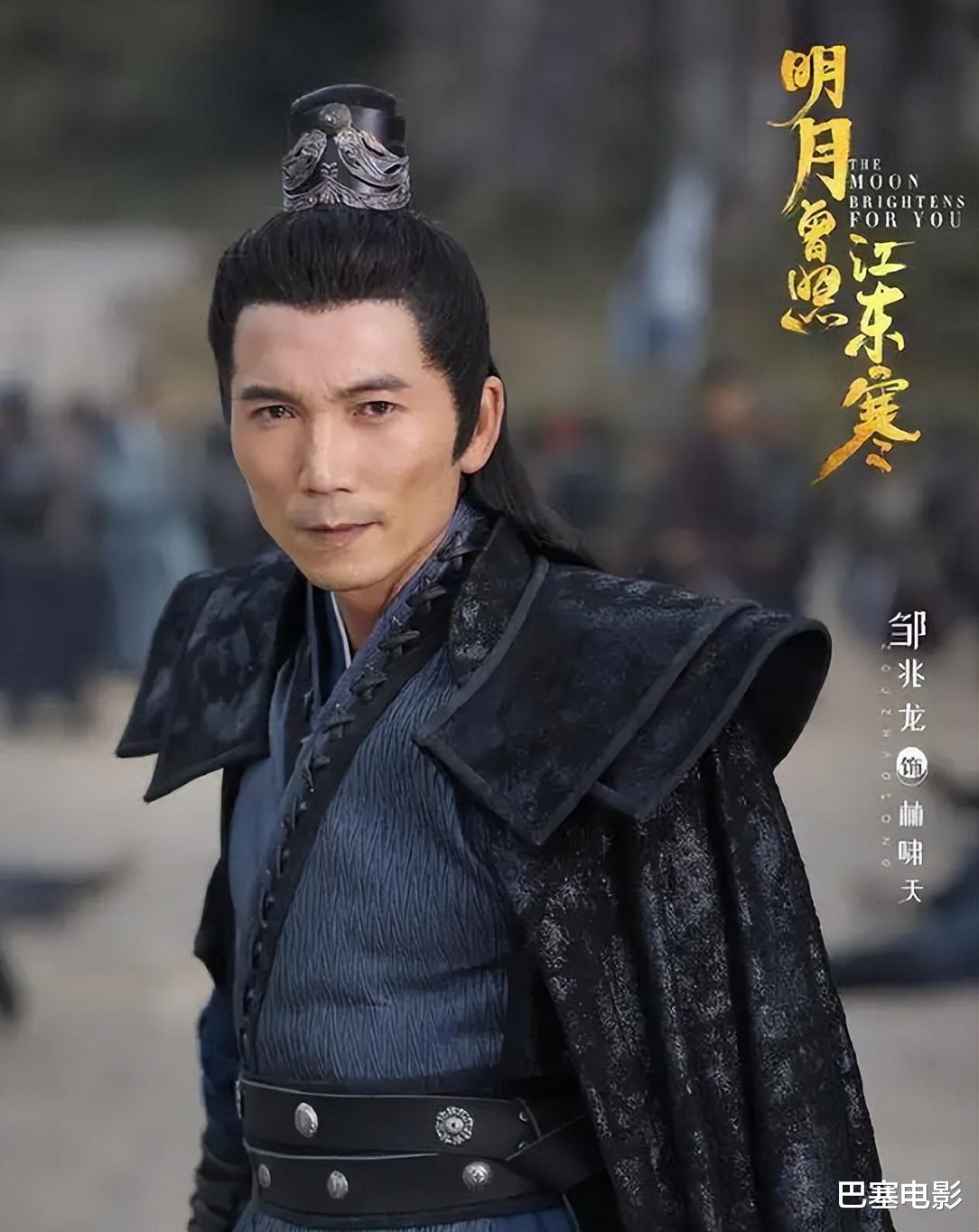 带货|过气老艺人窘境:烂片里沉浮、早市卖茶叶蛋,带货带到嘴唇发紫