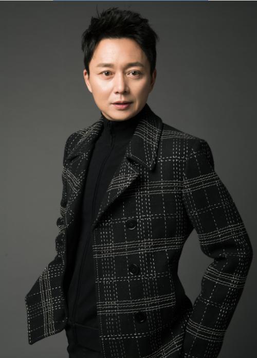 刘奕君|刘奕君妻子吕梓媛,嫁二婚演员丈夫,如今一家四口幸福甜蜜