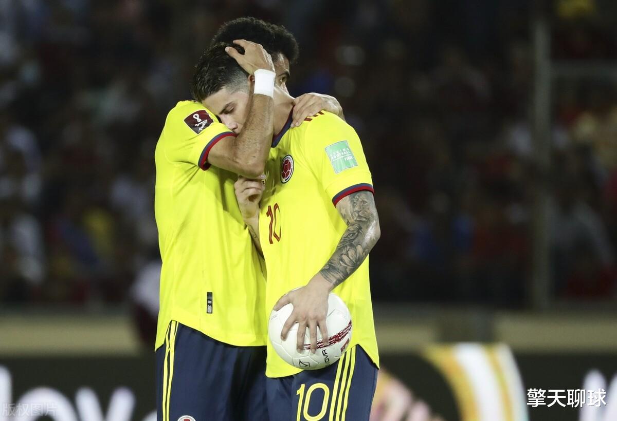 世界杯|0-1，世界第19赢球却无缘世界杯，J罗建功却徒劳，赛后哭成泪人