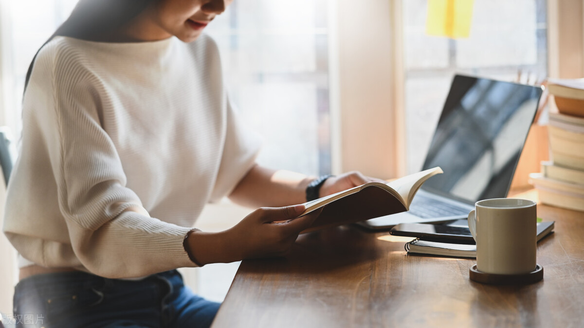 自媒体|自媒体写作,不要错过这两类文体,能快速地挣到钱