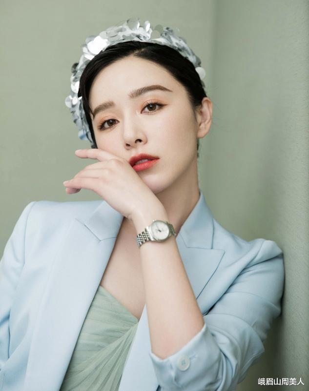 香蕉 脸上有这3种特征的女人，就别再披头散发了，扎起来会更女神！