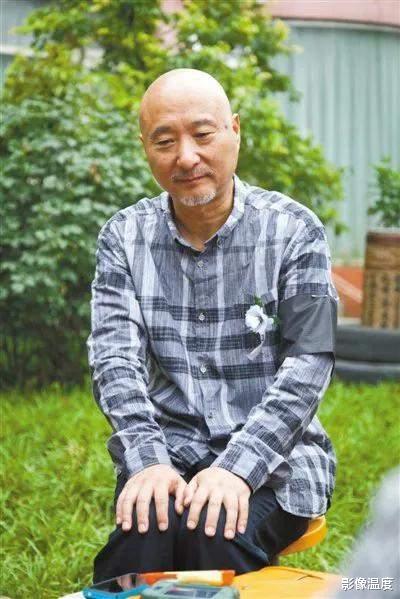 李易峰|李易峰释放视频曝光,女粉丝欢呼迎接!他在拘留所多天,已经想好了未来的出路