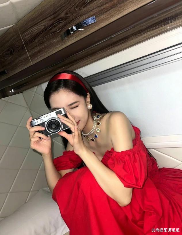 减脂 杨幂又把“发带”带火了,时髦显脸小,发际线高的你一定要试试!