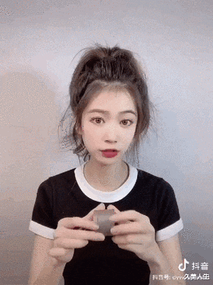 发型 别再披头散发了！这10款春日发型才够美够撩人！