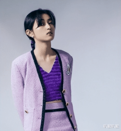 邓紫棋|看脸90斤,看腿150斤,这7位女星小脸配粗腿,身材太不协调