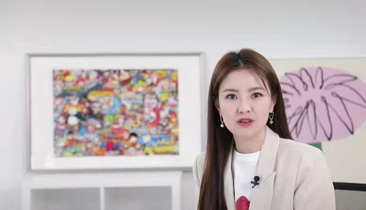 央视|央视最美主播经纬曝离职原因！出镜皮肤白嫩反光，太瘦无一丝赘肉