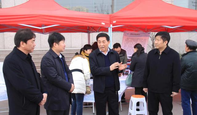 求职|公务员奖金或将面临停发,已有地区实施,还是求职的“天花板”吗