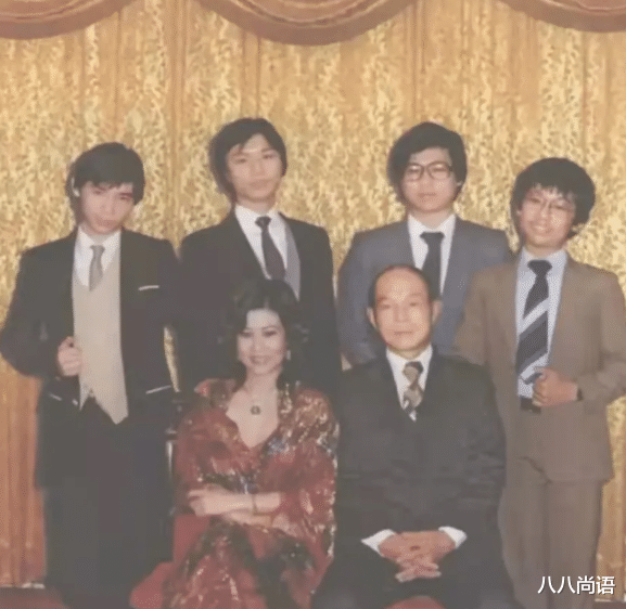 郭晶晶|郭晶晶婆家爷爷的三姨太，年轻时貌美似孙媳，老年时依然风韵犹存