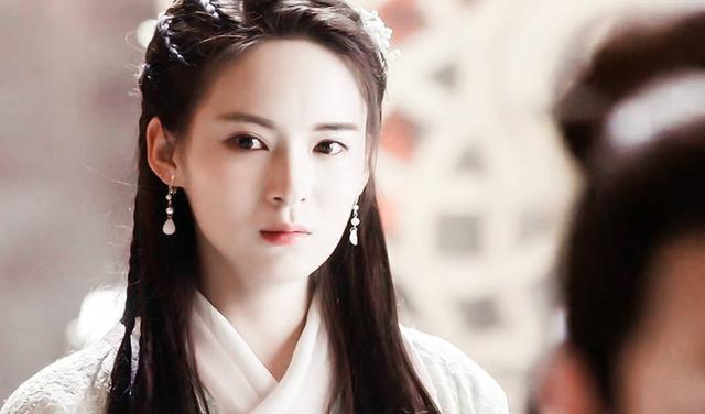 皓衣行|积压超一年，热度破47亿，《皓衣行》凭啥是待播双男主“顶流”？